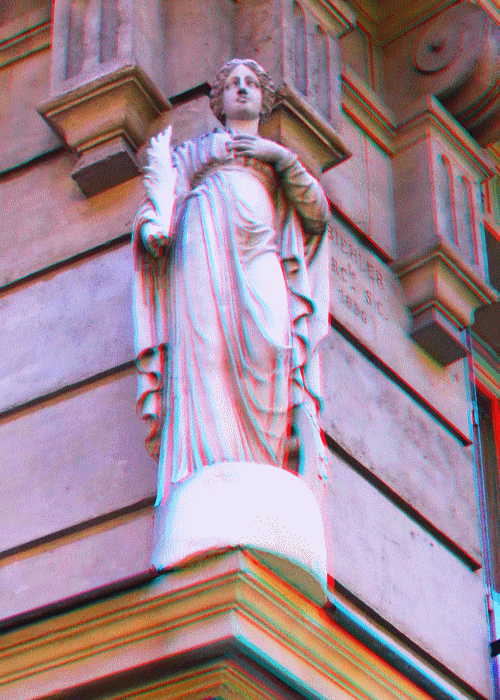 haussmann_paris_architecture_caryatid_caryatide_monument_building_napoleon_balcon_mascaron_balcony