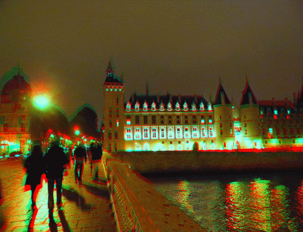 paris_conciergerie_seine