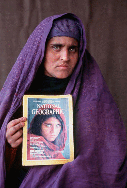 sharbat_gula_mccurry_national_geographic_afghanistan_taliban_kabul_kaboul_refugee_pakistan_photographer